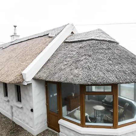 Storytellers Holiday home Ballycotteen